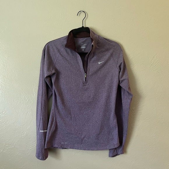 Nike Tops - ❌LAST CHANCE❌ NIKE women’s purple pullover half zip top size small